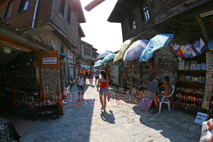 So many shops can sometimes irritate you and prevent you from enjoying the ancient spirit of Nesebar.